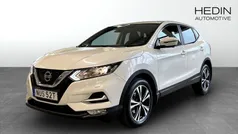 Vit (white) Begagnad 2018 Nissan Qashqai N-Connecta SUV | 169 900 kr (Marknadspris)