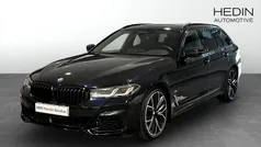 Svart (black) Begagnad 2021 BMW 530 M Sport Kombi | 569 700 kr