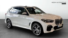 Vit (white) Begagnad 2020 BMW X5 M Sport SUV | 559 900 kr (Bra pris)