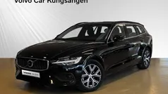 Svart Begagnad 2023 Volvo V60 Core Kombi | 359 900 kr (Bra pris)