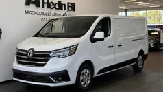 Vit Begagnad 2023 Renault Trafic Van | 367 900 kr