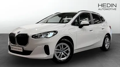 Begagnad BMW 225 Shadowline 2023 Kombi