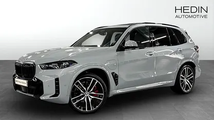 Begagnad 2025 BMW X5 Comfort Edition SUV | 1 058 700 kr