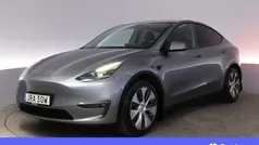 Grå Begagnad 2023 Tesla Model Y Long Range AWD SUV | 448 900 kr (Marknadspris)