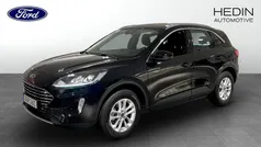 Svart (black) Begagnad 2022 Ford Kuga Titanium SUV | 259 900 kr (Marknadspris)