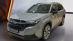 Grå Ny 2025 Subaru Forester SUV | 439 900 kr (Marknadspris)