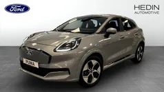 Grå (silver) Ny 2025 Ford Puma Gen-E SUV | 398 000 kr (Marknadspris)