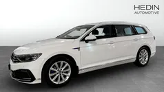 Vit (white) Begagnad 2021 VW Passat GTE Kombi | 239 900 kr (Marknadspris)