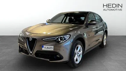 Grå (grey) Begagnad 2017 Alfa Romeo Stelvio SUV | 199 900 kr (Bra pris)