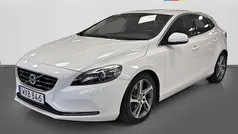 Grå Begagnad 2013 Volvo V40 Momentum Kombi | 109 900 kr (Marknadspris)