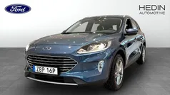 Blå Begagnad 2023 Ford Kuga Titanium SUV | 254 900 kr (Marknadspris)