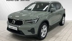 Grön Begagnad 2023 Volvo XC40 Core SUV | 349 900 kr (Superpris)