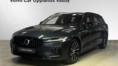 Blå Begagnad 2024 Volvo V60 Plus Kombi | 489 000 kr (Marknadspris)