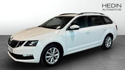 Vit Begagnad 2018 Skoda Octavia Style Kombi | 115 000 kr (Bra pris)