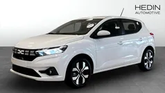 Vit (white) Ny 2025 Dacia Sandero Expression Halvkombi | 219 900 kr (Bra pris)