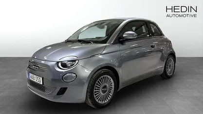 Begagnad 2022 Fiat 500e Icon Halvkombi | 194 900 kr (Marknadspris)