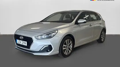 Silver Begagnad 2019 Hyundai i30 Premium Halvkombi | 164 900 kr (Marknadspris)