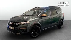 Grön (green) Ny 2025 Dacia Jogger Extreme Kombi | 276 400 kr (Marknadspris)