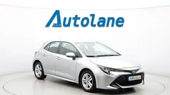 Silver Begagnad 2022 Toyota Corolla Hybrid Active Halvkombi | 189 900 kr (Marknadspris)
