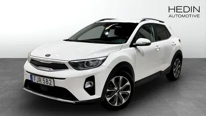 Vit Begagnad 2017 Kia Stonic Advance SUV | 134 900 kr (Marknadspris)