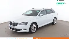 Vit Begagnad 2016 Skoda Superb Style Kombi | 177 000 kr (Marknadspris)