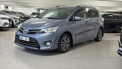 Blå Begagnad 2013 Toyota Verso Minibuss | 119 900 kr (Superpris)