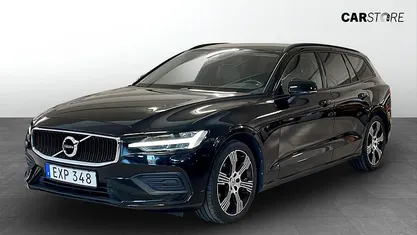 Begagnad Volvo V60 Momentum 150 HK (110 kW) 2019 Svart Kombi