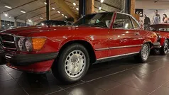 Vit Begagnad 1987 Mercedes 560 Cab | 325 000 kr