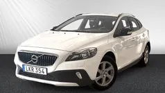 Vit Begagnad 2018 Volvo V40 CC Business Edition Kombi | 179 900 kr (Marknadspris)