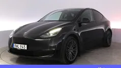 Svart Begagnad 2023 Tesla Model Y Long Range AWD SUV | 441 900 kr (Marknadspris)