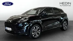 Svart (black) Begagnad 2022 Ford Puma ST-Line Halvkombi | 219 900 kr (Marknadspris)