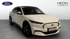 Vit (white) Begagnad 2021 Ford Mustang Mach-E SUV | 289 900 kr (Superpris)