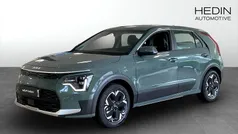 Grön (green) Begagnad 2024 Kia e-Niro SUV | 339 900 kr (Marknadspris)