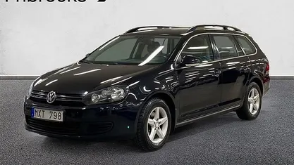 Svart Begagnad 2012 VW Golf VII Style Kombi | 74 800 kr (Marknadspris)