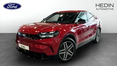 Röd (red) Begagnad 2025 Ford Capri Premium Halvkombi | 579 900 kr