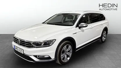 Vit Begagnad 2016 VW Passat Alltrack Kombi | 189 900 kr (Marknadspris)