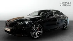 Svart (black) Begagnad 2025 BMW 530e M Sport Sedan | 648 700 kr (Bra pris)