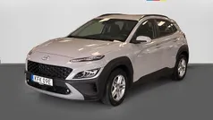 Gråbeige Begagnad 2021 Hyundai Kona Essential SUV | 173 900 kr (Marknadspris)