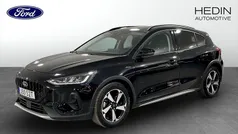 Svart Begagnad 2023 Ford Focus Active Halvkombi | 184 900 kr (Bra pris)