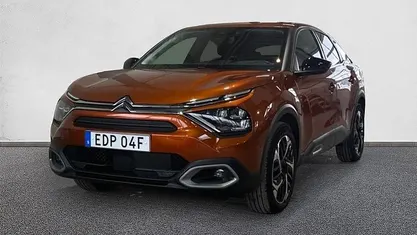 Begagnad Citroën C4 Shine 155 HK (114 kW) 2021 Orangemetallic Halvkombi