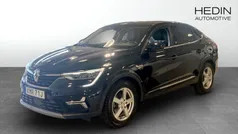 Svart (black) Begagnad 2022 Renault Arkana Intens SUV | 229 900 kr (Marknadspris)