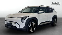 Vit (white) Ny 2025 Kia EV3 Plus SUV | 504 370 kr (Marknadspris)