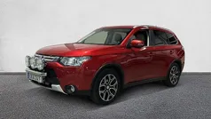 Mröd Begagnad 2014 Mitsubishi Outlander SUV | 139 900 kr (Marknadspris)