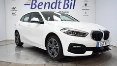 Begagnad 2022 BMW 118 Sport Line Halvkombi | 229 500 kr (Bra pris)