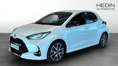 Begagnad 2021 Toyota Yaris Hybrid Style Halvkombi | 219 000 kr (Marknadspris)