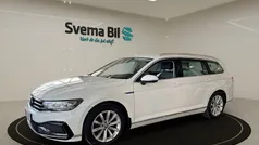Vit Begagnad 2021 VW Passat Sportline Kombi | 229 900 kr (Bra pris)