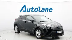 Svart Begagnad 2023 Toyota C-HR Active SUV | 269 900 kr (Marknadspris)