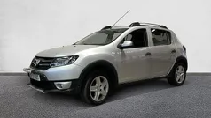 Silver Begagnad 2016 Dacia Sandero Stepway SUV | 89 990 kr (Marknadspris)