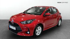 Begagnad 2022 Toyota Yaris Hybrid Active Halvkombi | 204 900 kr (Marknadspris)