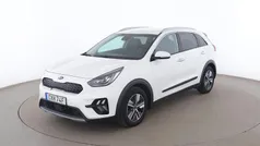 Vit Begagnad 2021 Kia Niro Advance SUV | 223 000 kr (Marknadspris)